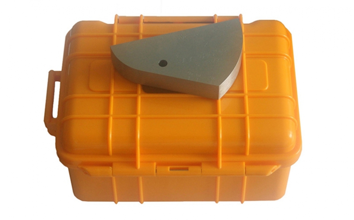 IIW2試塊（V2試塊、牛角試塊）