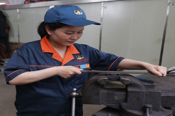 熱烈慶祝張微微、臧勝建榮獲“濟寧市技術能手”榮譽稱號