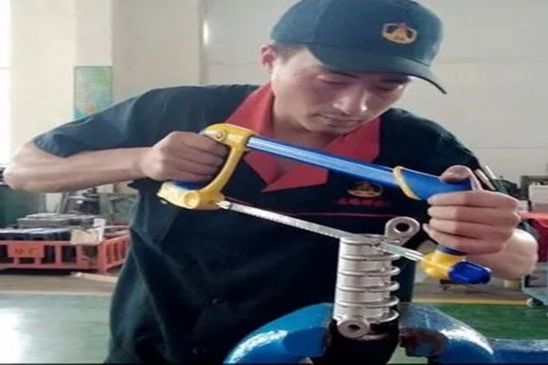 喜報(bào)-瑞祥模具任兆緒同志榮獲2022年度“濟(jì)寧工匠”